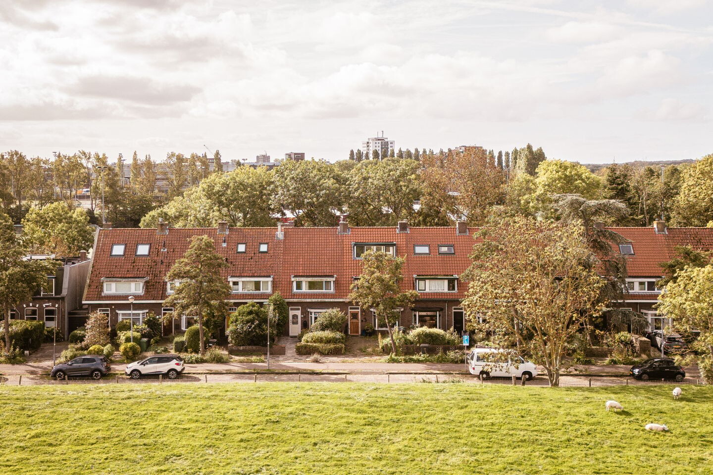 Tussenwoning te koop: Slaperdijkweg 36, Haarlem