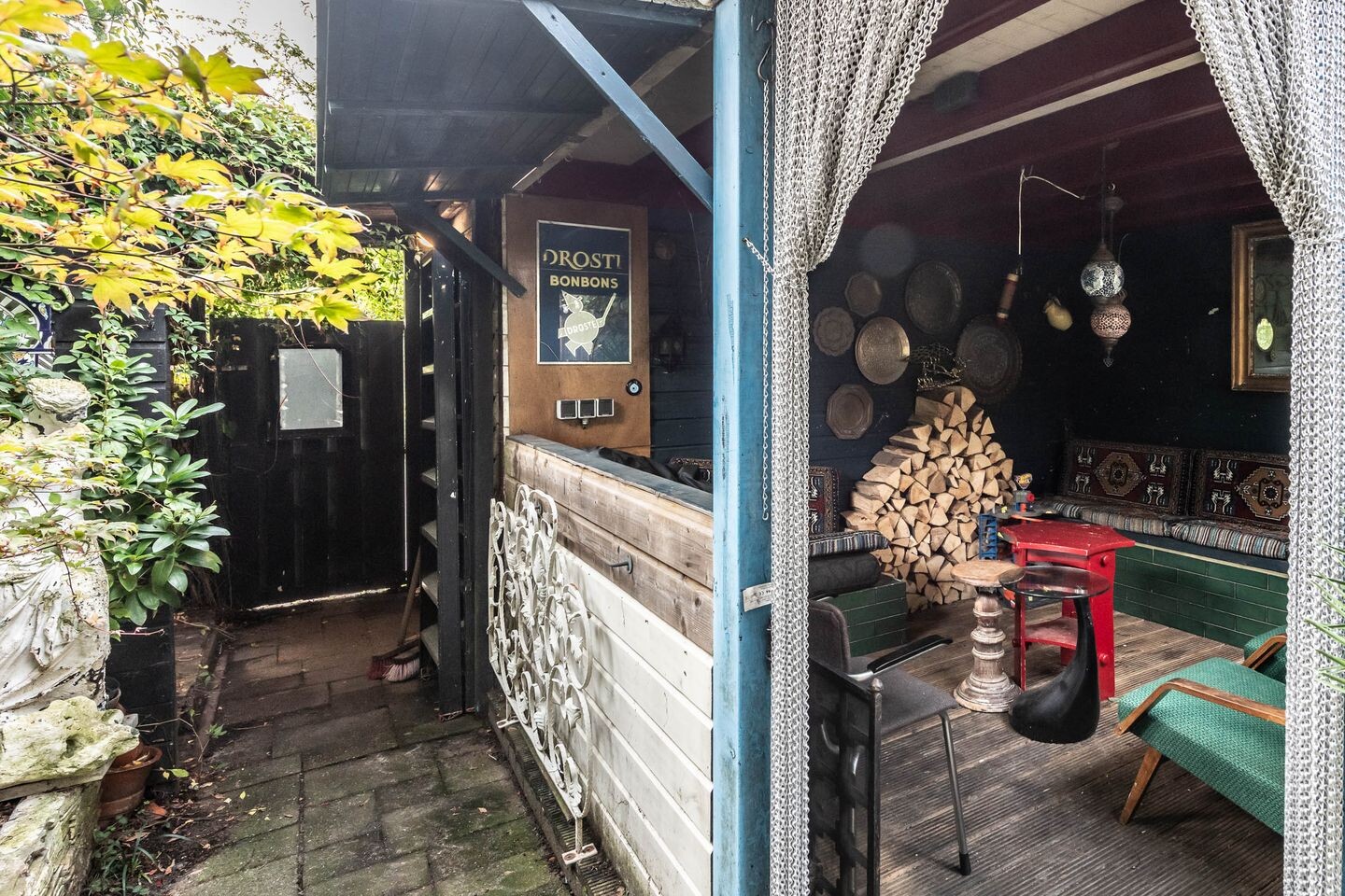 Twee-onder-één-kap te koop: Gerardus Vossiusstraat 4, Haarlem