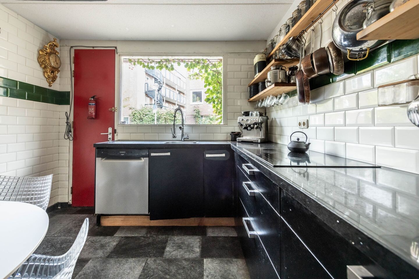 Twee-onder-één-kap te koop: Gerardus Vossiusstraat 4, Haarlem