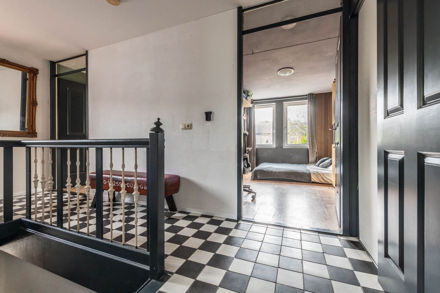 Twee-onder-één-kap te koop: Gerardus Vossiusstraat 4, Haarlem