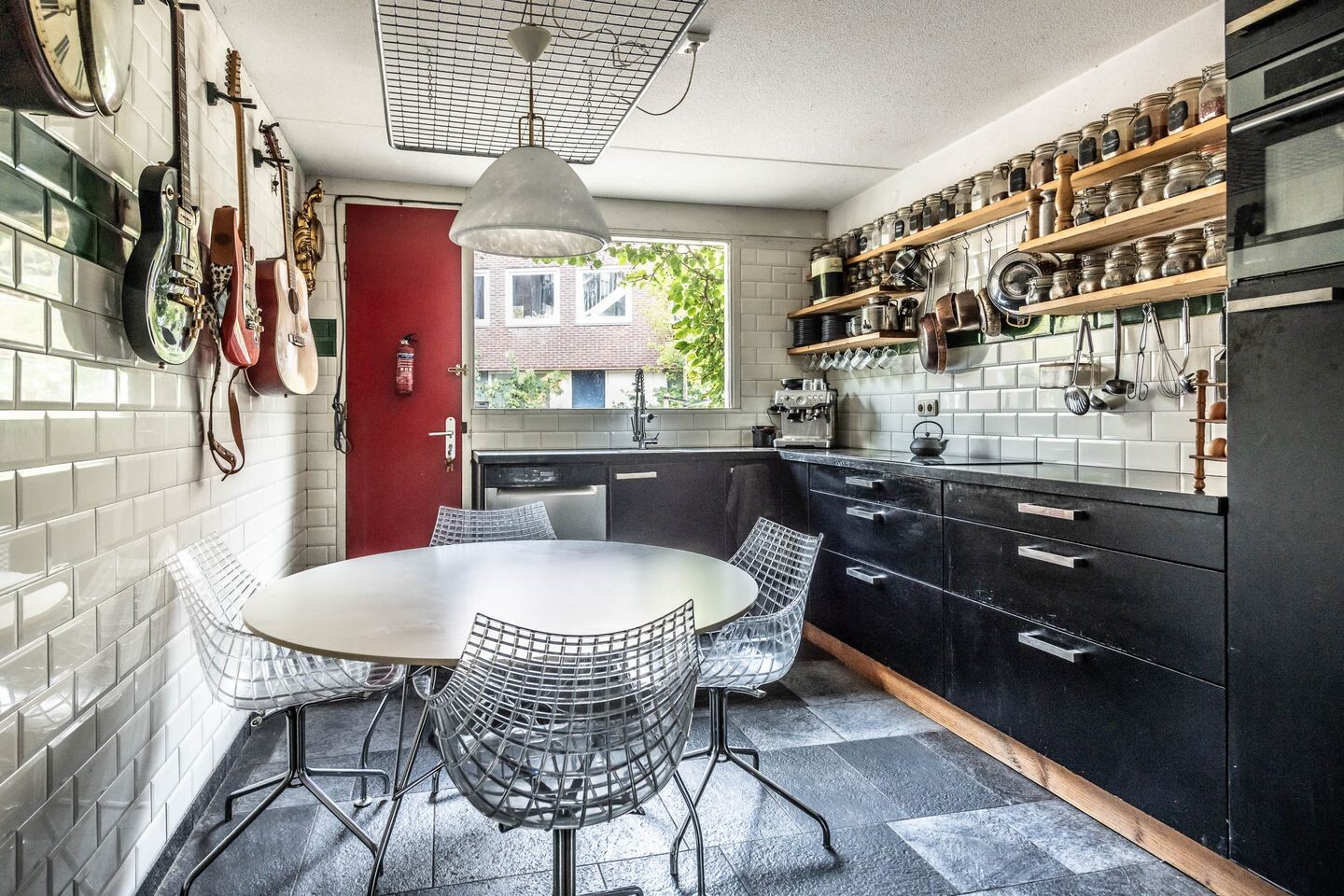 Twee-onder-één-kap te koop: Gerardus Vossiusstraat 4, Haarlem