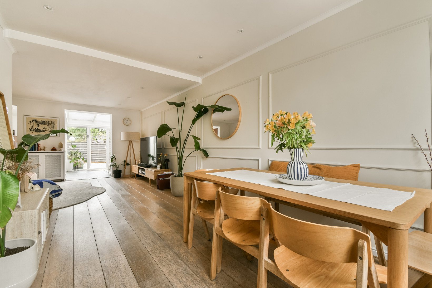 Hoekwoning te koop: Dr. Schaepmanstraat 52, Haarlem