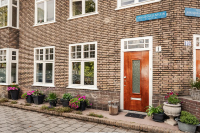 Van Zeggelenplein 1