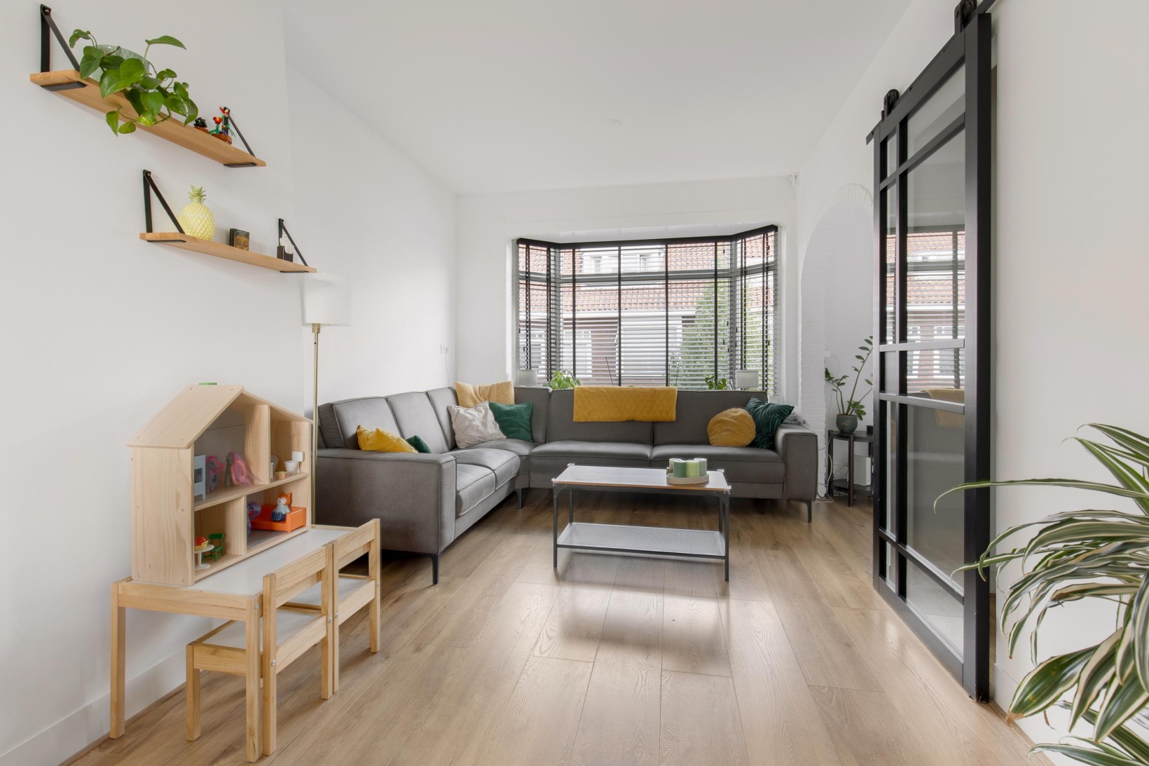 Appartement te koop: Teding van Berkhoutstraat 82, Haarlem