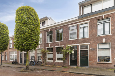 Adriaan Loo. 69