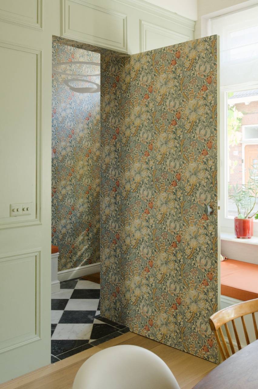 Tussenwoning te koop: Alberdingk Thijmstraat 13, Haarlem