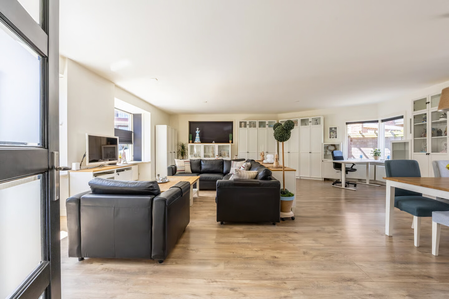 Hoekwoning te koop: De Genestetstraat 47, Haarlem