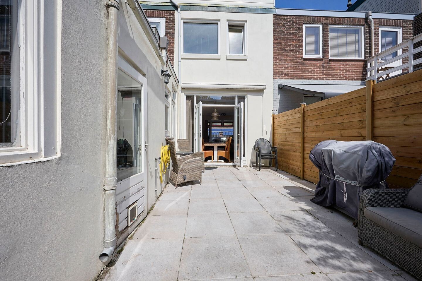Tussenwoning te koop: Friezenstraat 18, Haarlem
