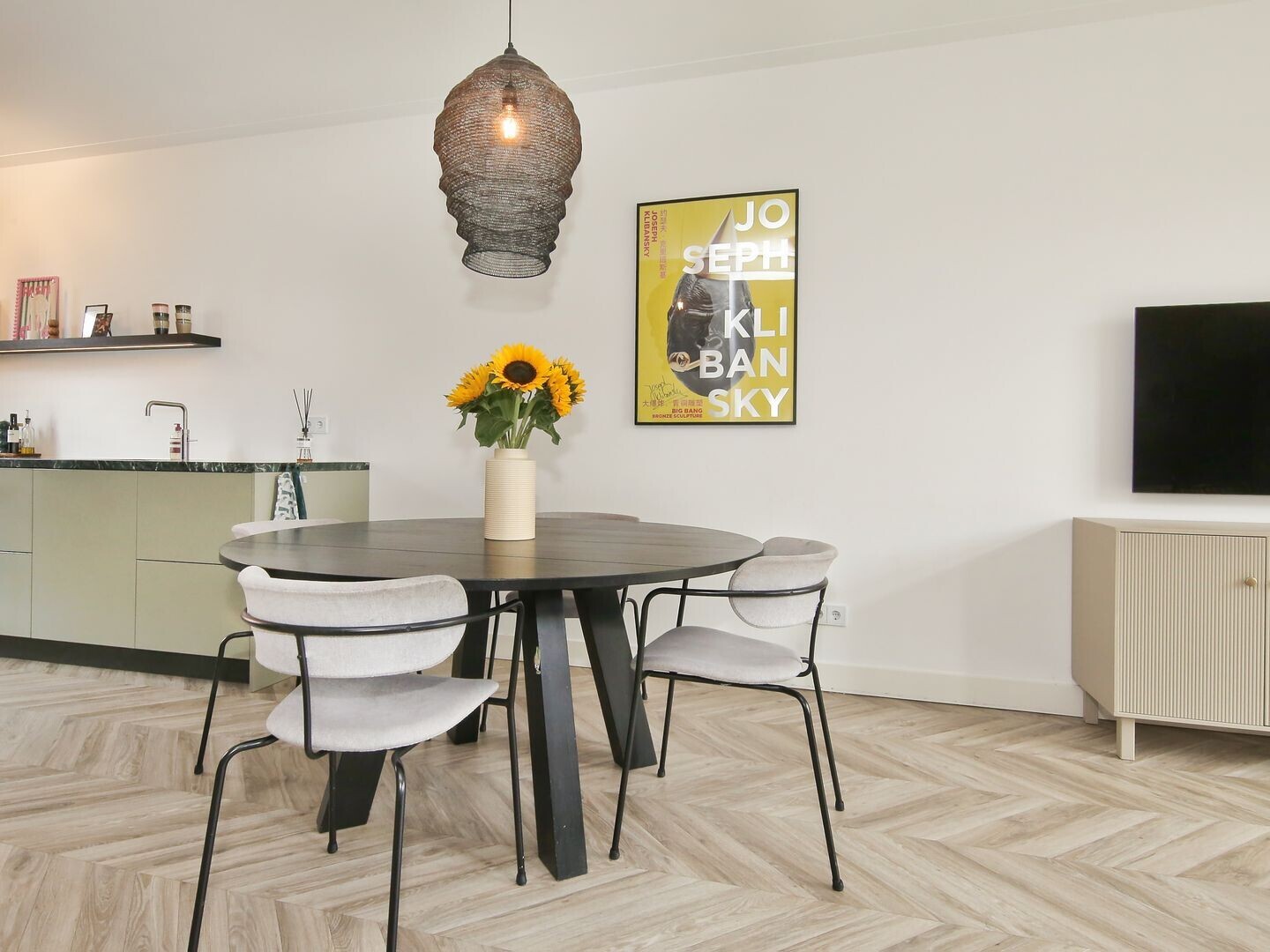 Hoekwoning te koop: Bisschop Ottostraat 35, Haarlem