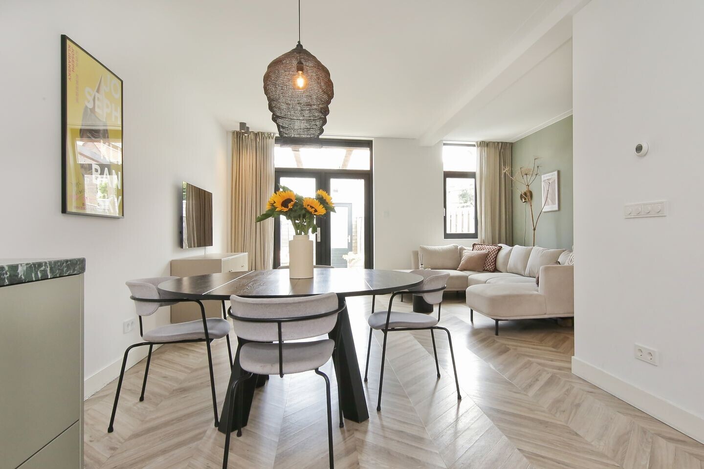 Hoekwoning te koop: Bisschop Ottostraat 35, Haarlem