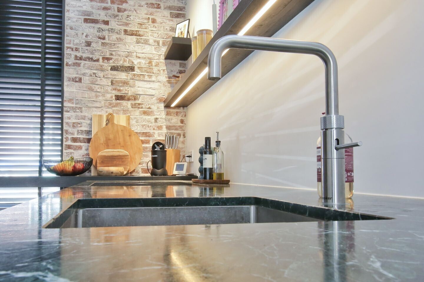 Hoekwoning te koop: Bisschop Ottostraat 35, Haarlem