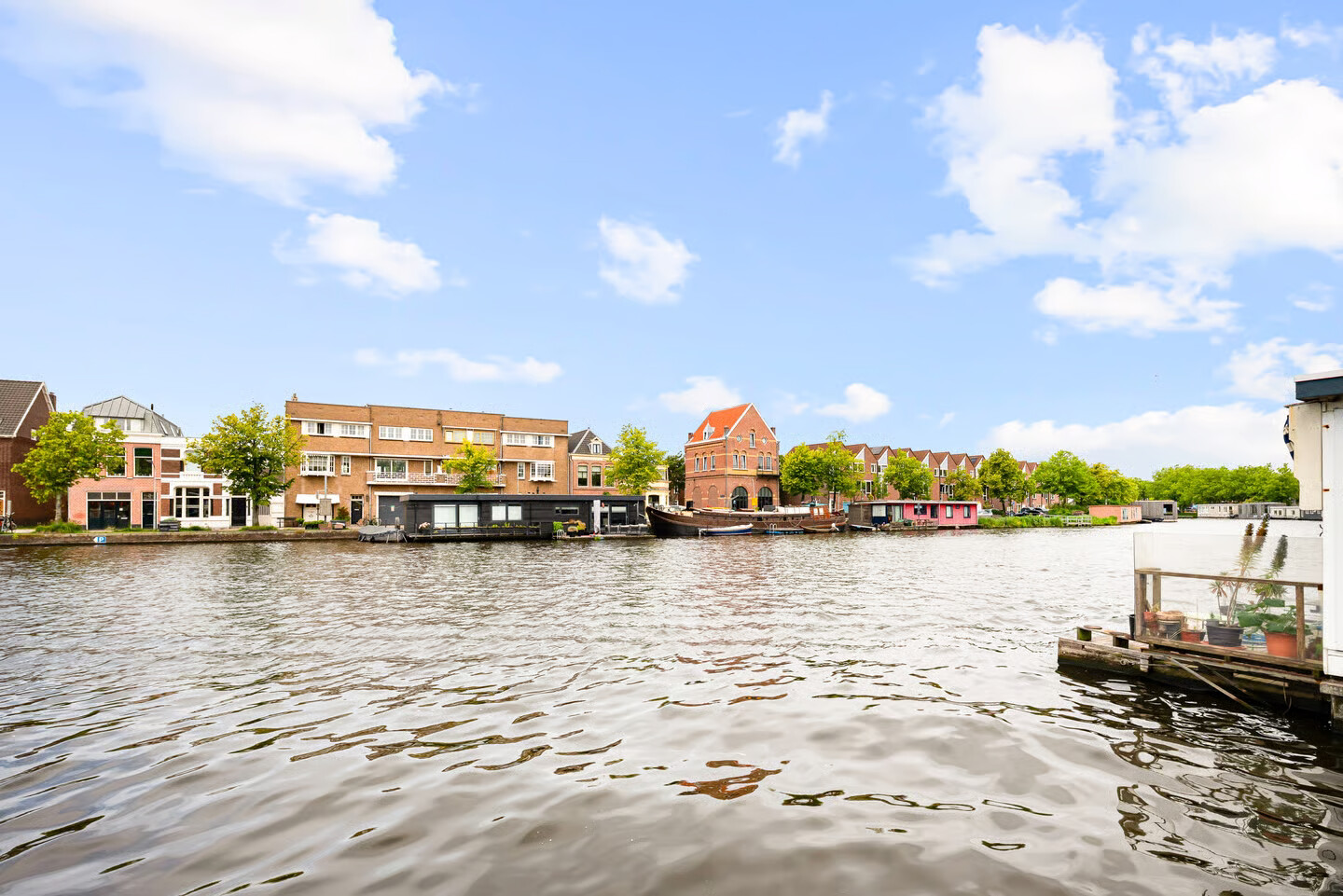 Hoekwoning te koop: Schalkwijkerstraat 55, Haarlem
