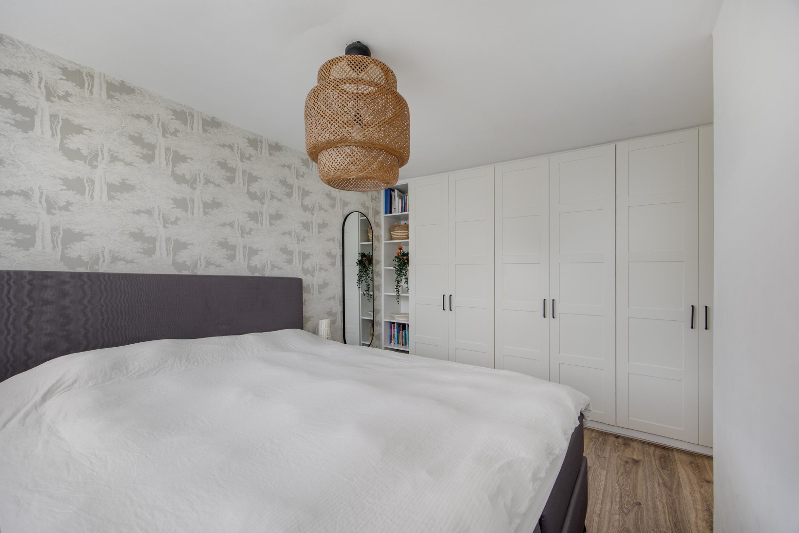 Tussenwoning te koop: Oostenrijklaan 49, Haarlem