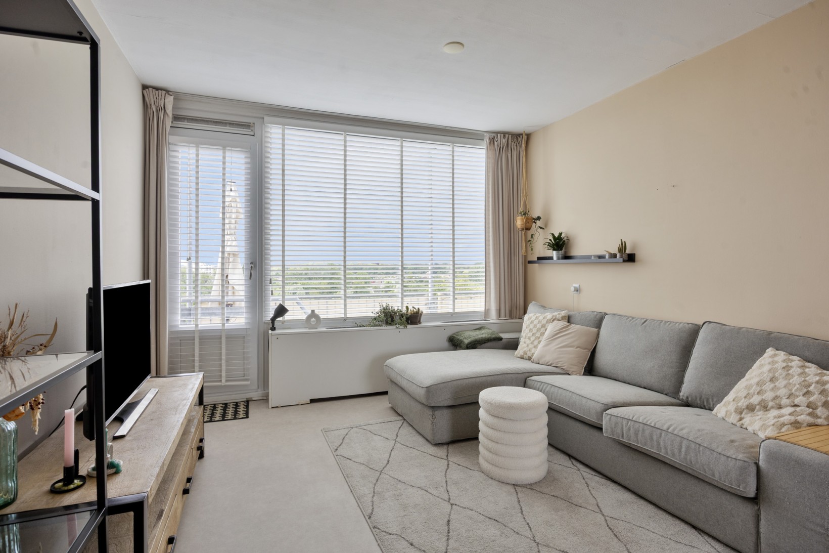 Appartement te koop: Engelandlaan 246, Haarlem
