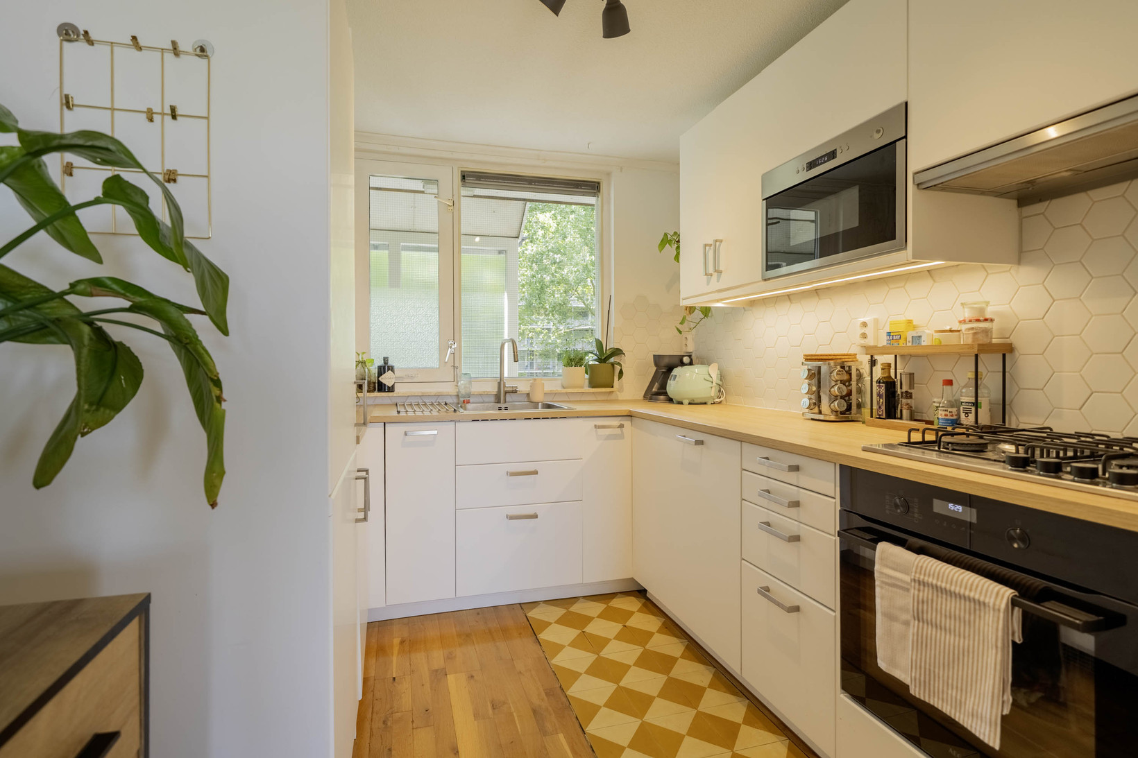 Appartement te koop: Albion 28, Haarlem