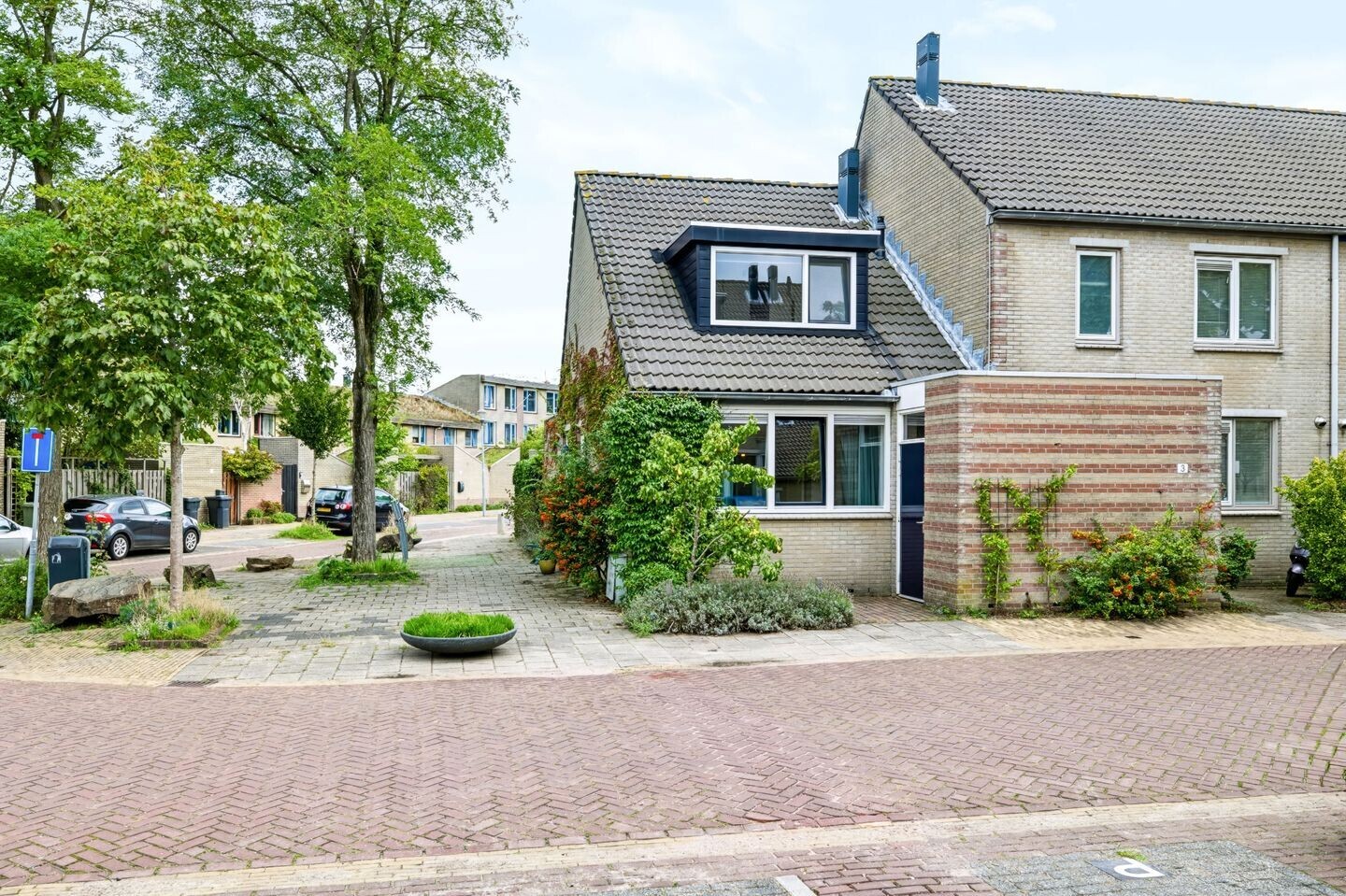 Hoekwoning te koop: Dragonstraat 1, Haarlem