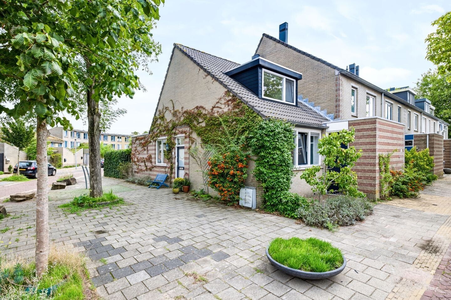 Hoekwoning te koop: Dragonstraat 1, Haarlem