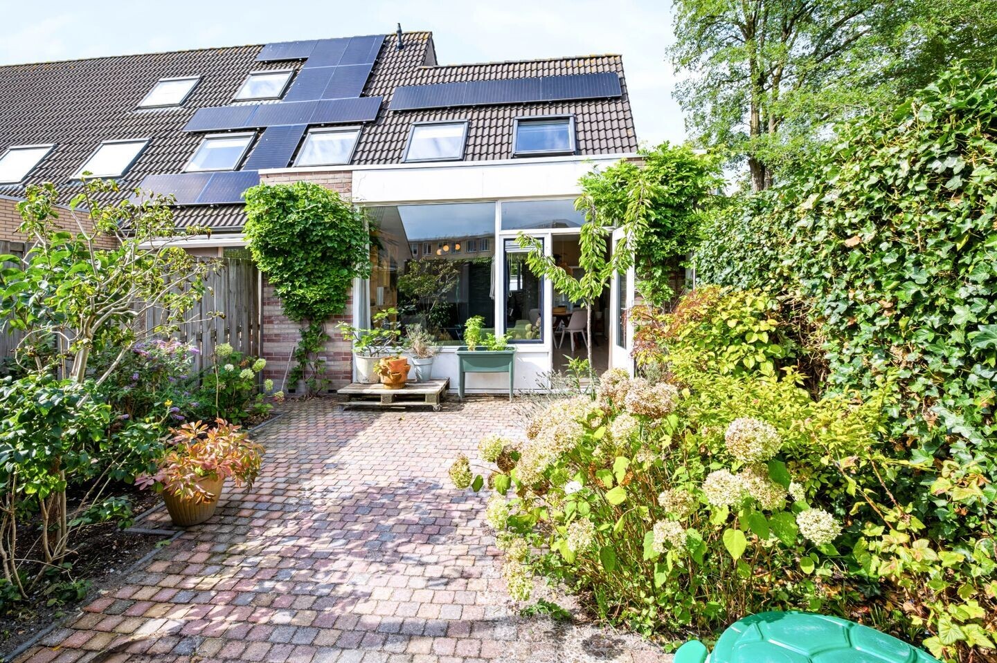 Hoekwoning te koop: Dragonstraat 1, Haarlem