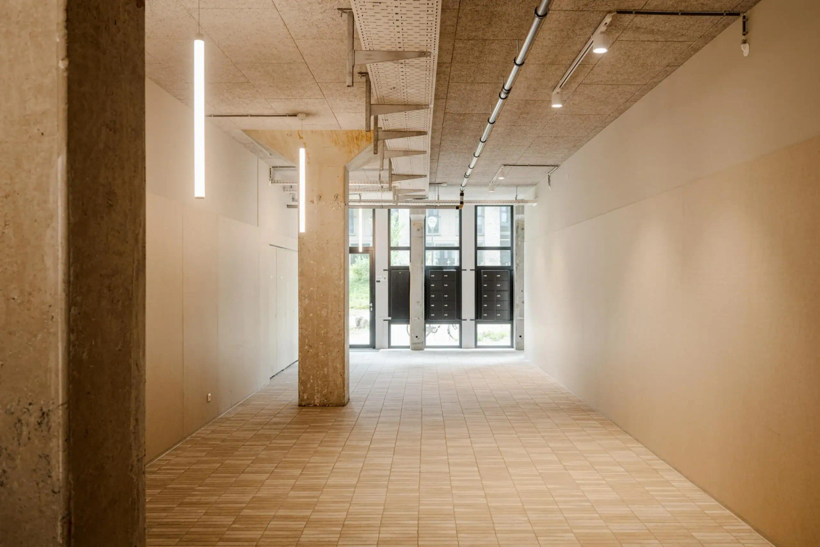 Appartement te koop: Surinamepad 212, Haarlem