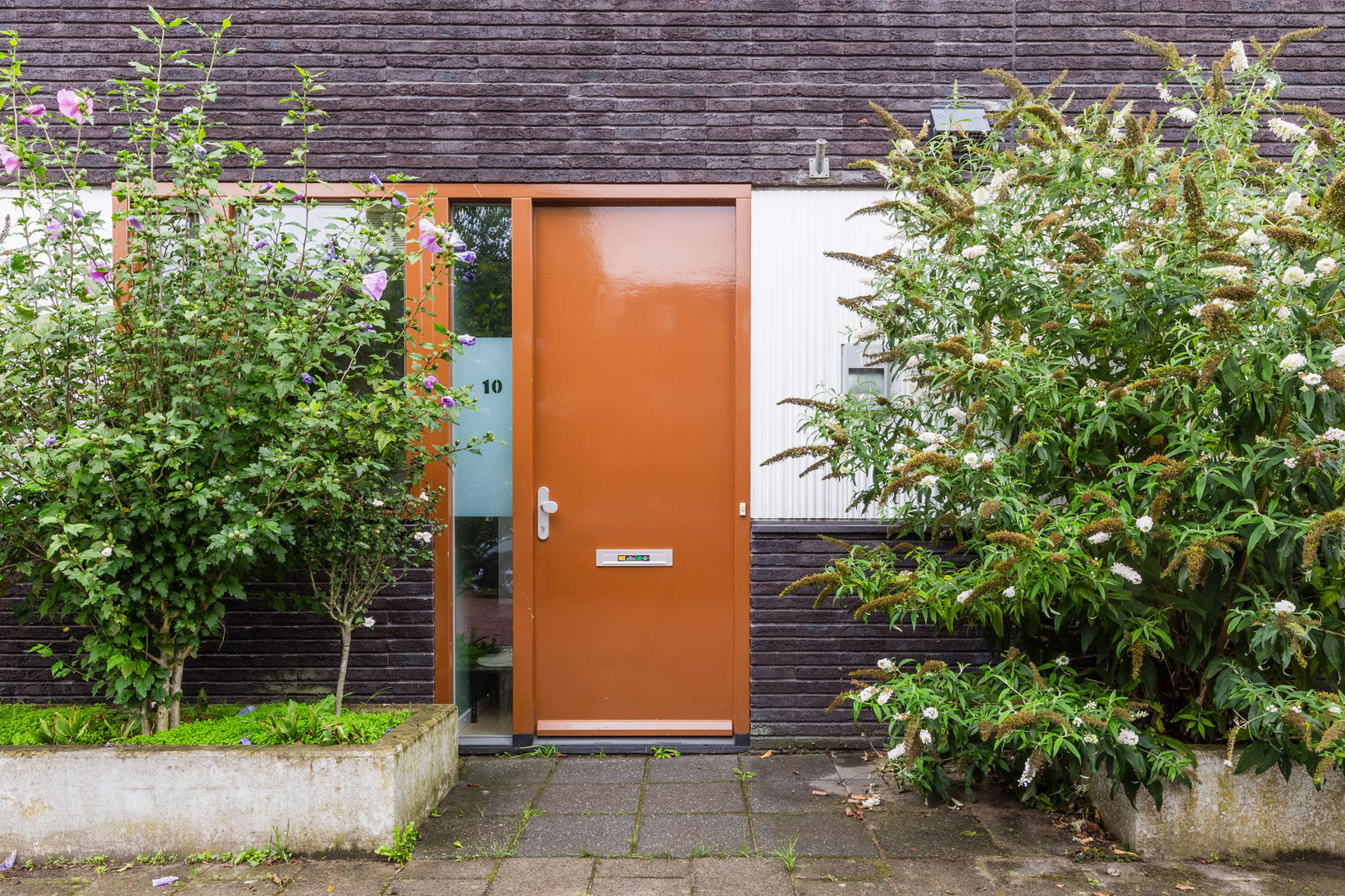 Tussenwoning te koop: Ingen-Houszstraat 10, Haarlem