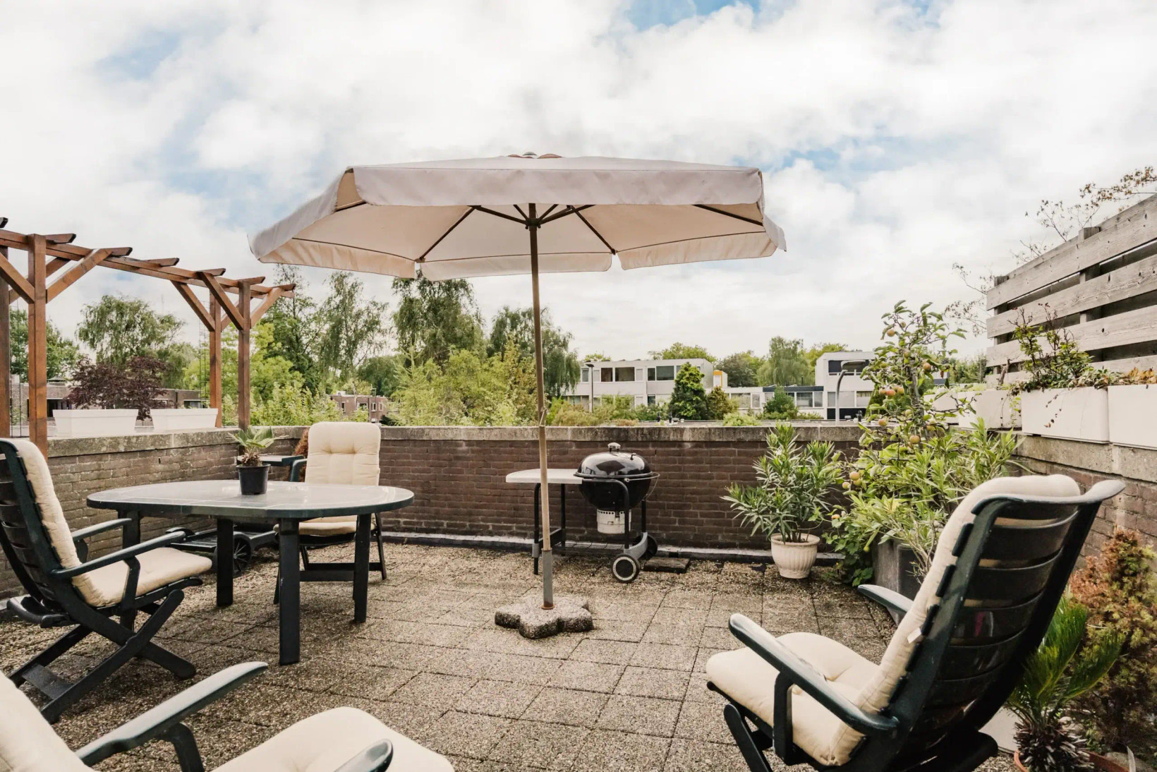 Tussenwoning te koop: Vliek 64, Haarlem