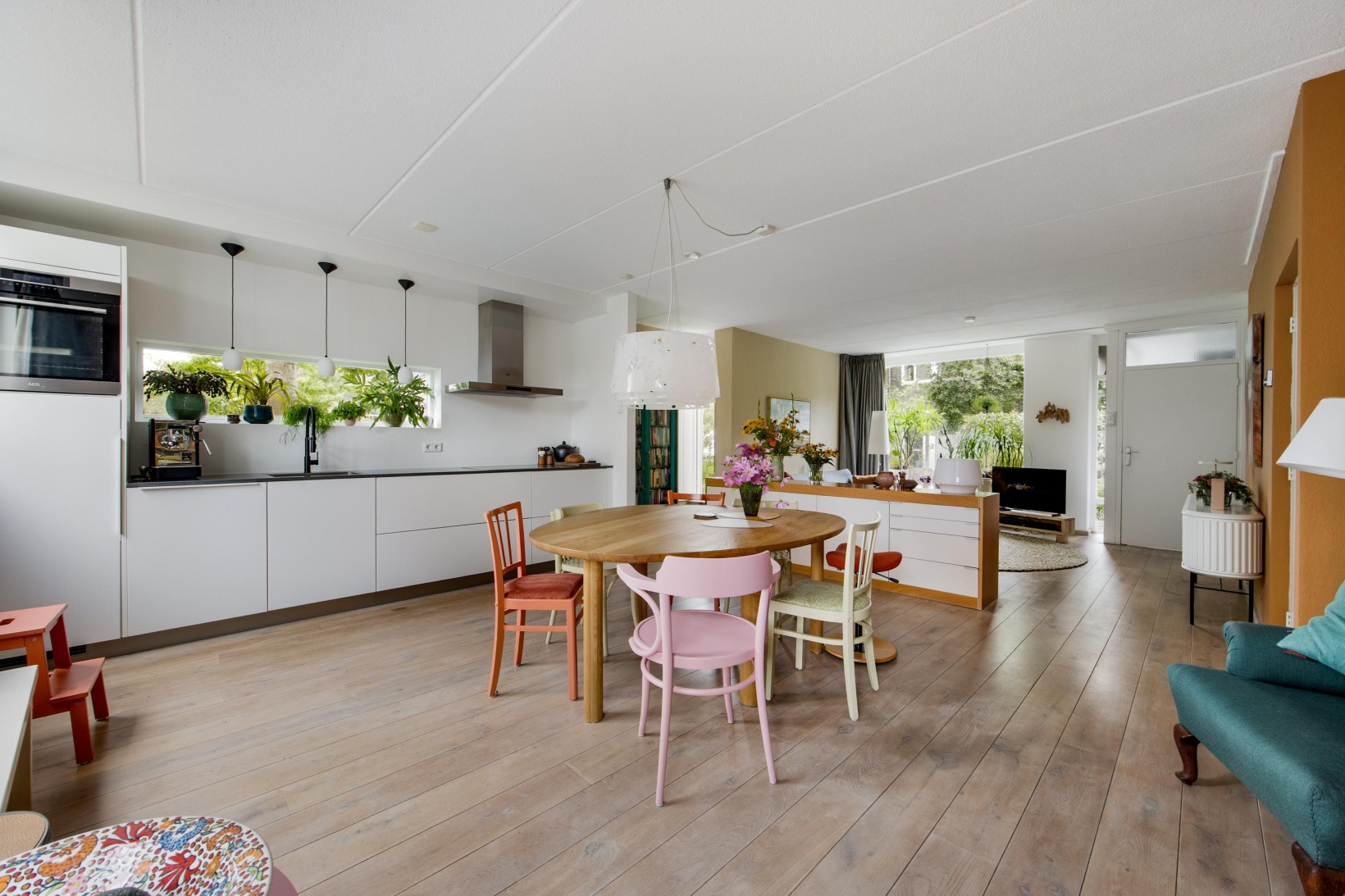 Hoekwoning te koop: Henckenshagen 38, Haarlem