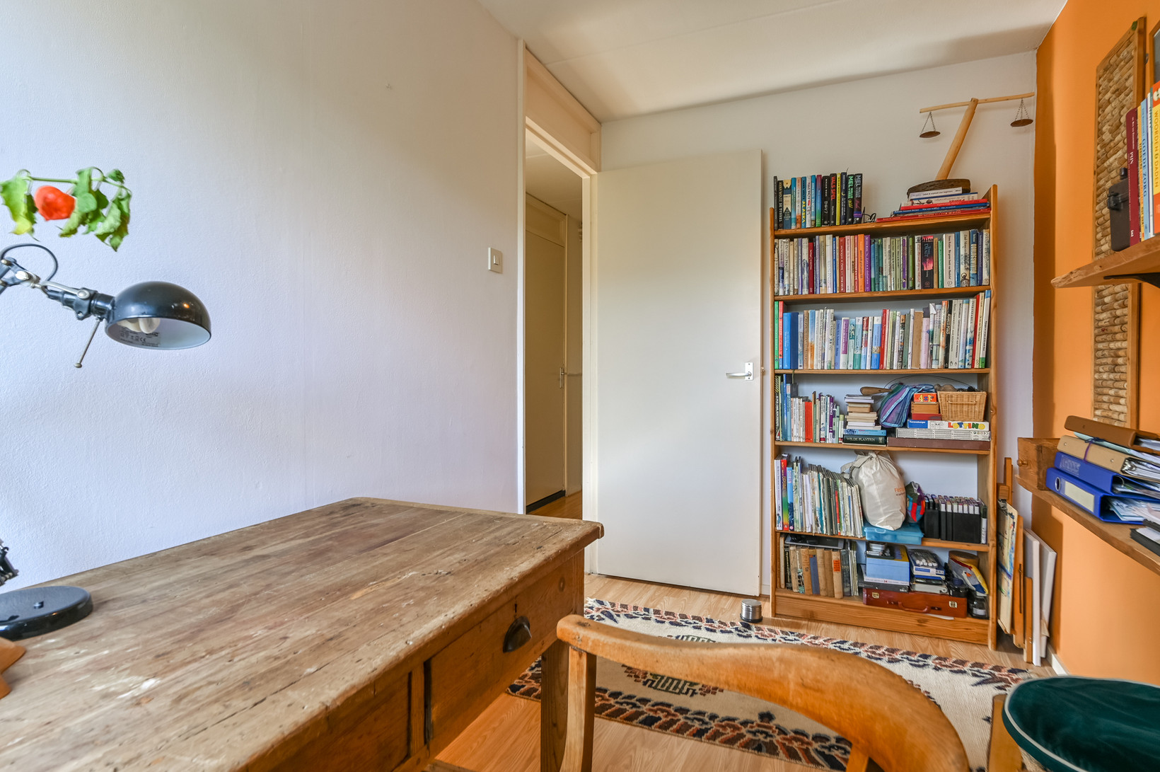 Hoekwoning te koop: Nemelaar 72, Haarlem