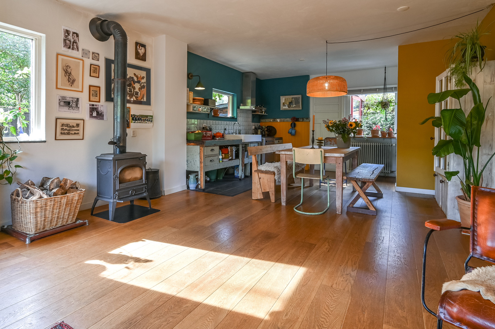 Hoekwoning te koop: Nemelaar 72, Haarlem
