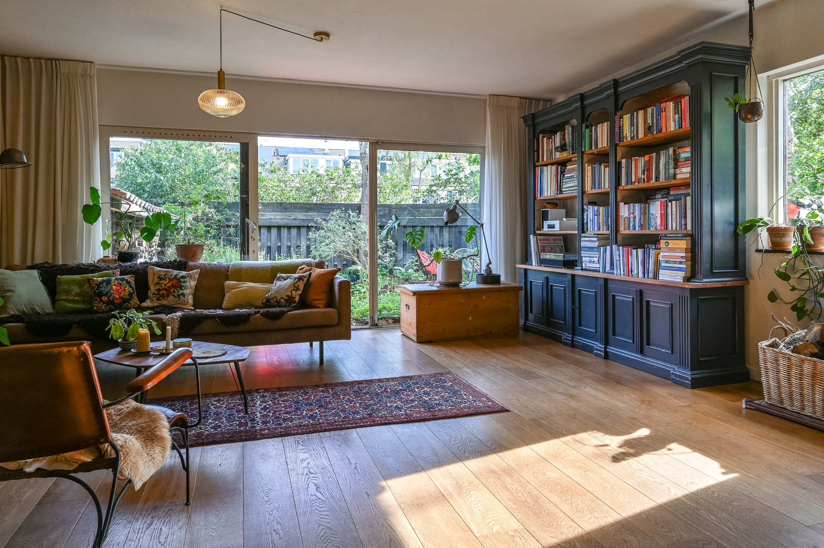 Hoekwoning te koop: Nemelaar 72, Haarlem