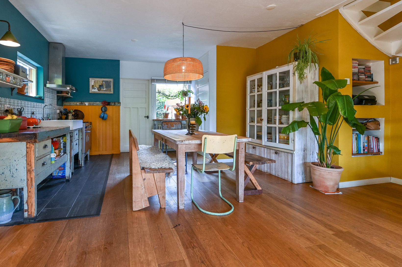Hoekwoning te koop: Nemelaar 72, Haarlem