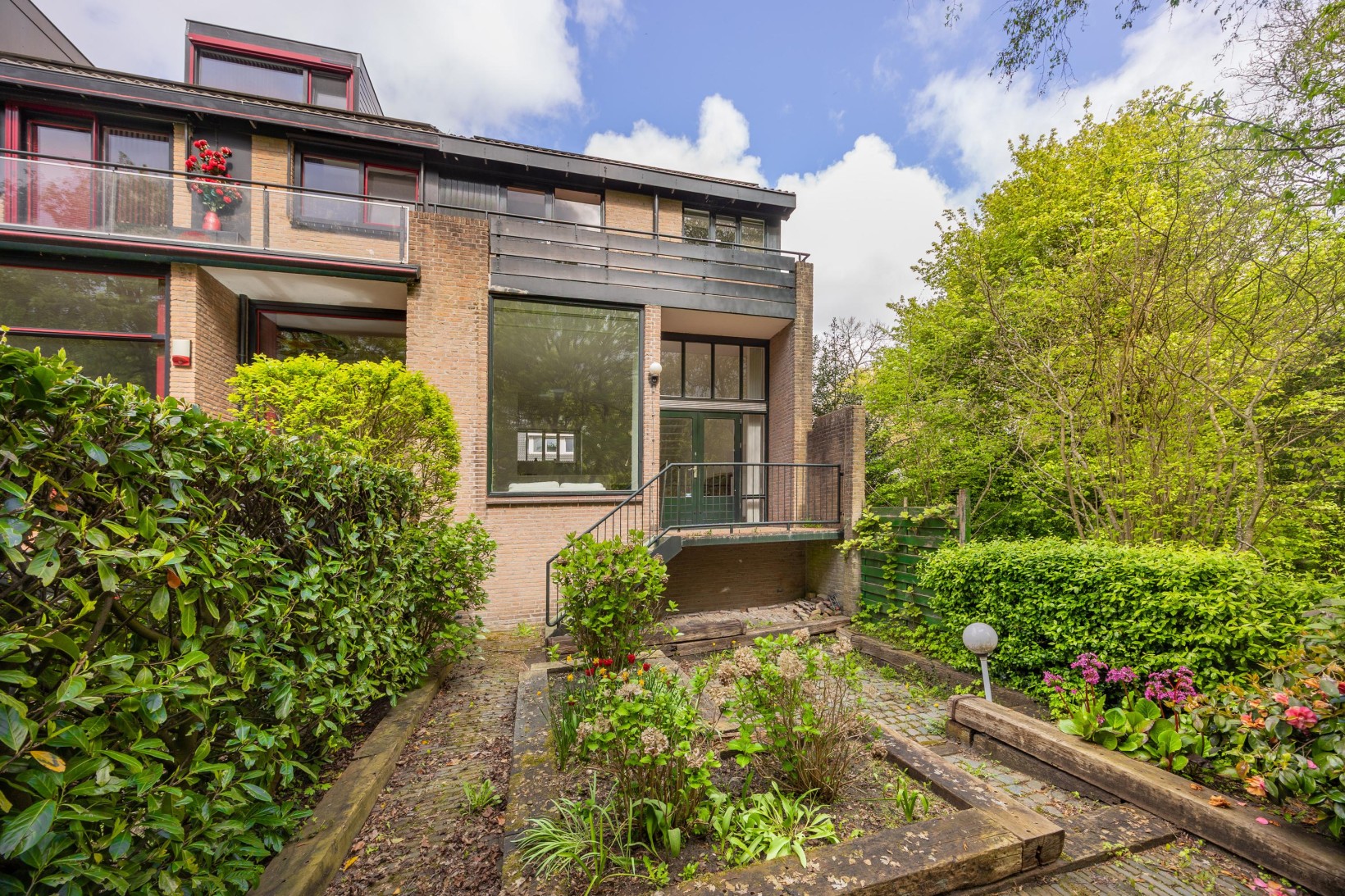 Hoekwoning te koop: Vogelwaarde 62, Haarlem