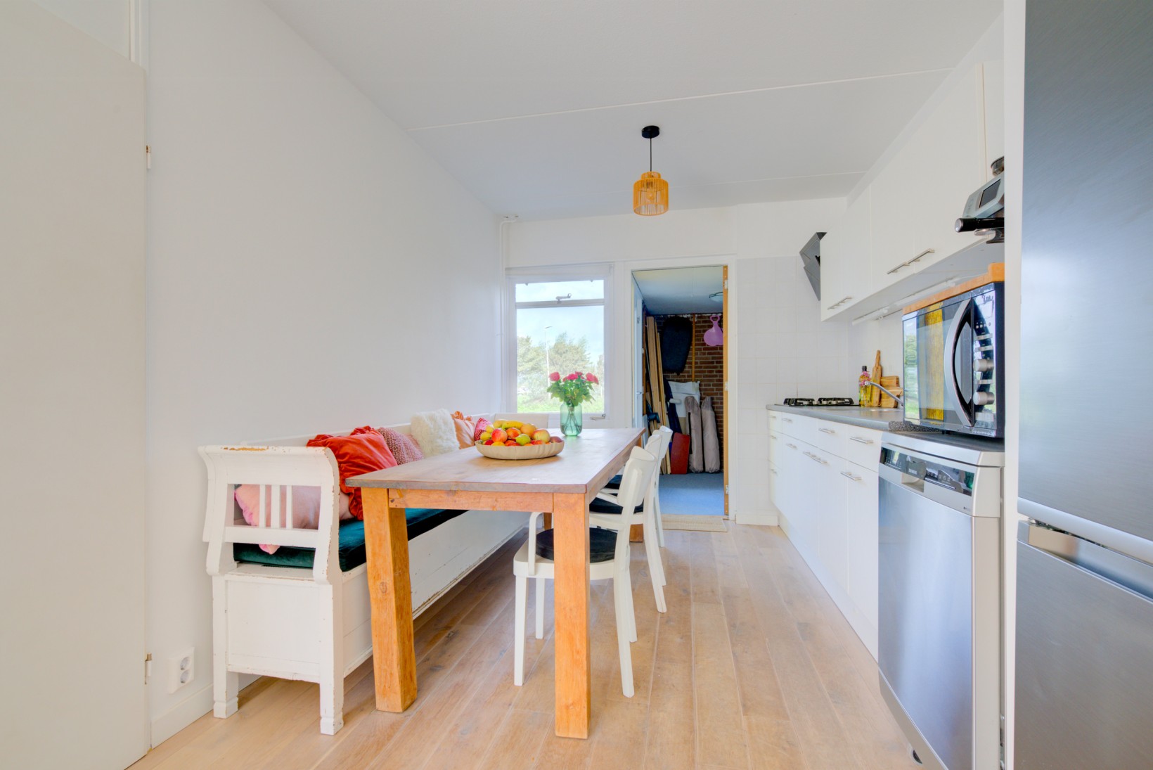 Hoekwoning te koop: Beveland 67, Haarlem