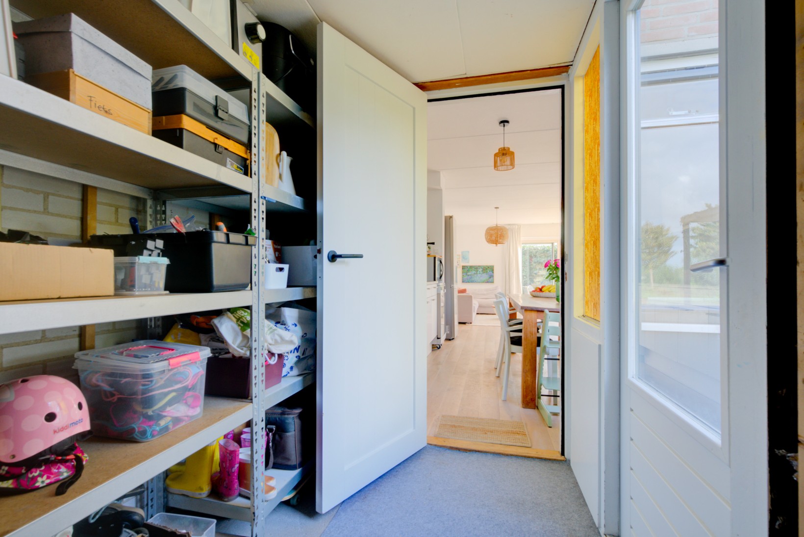 Hoekwoning te koop: Beveland 67, Haarlem