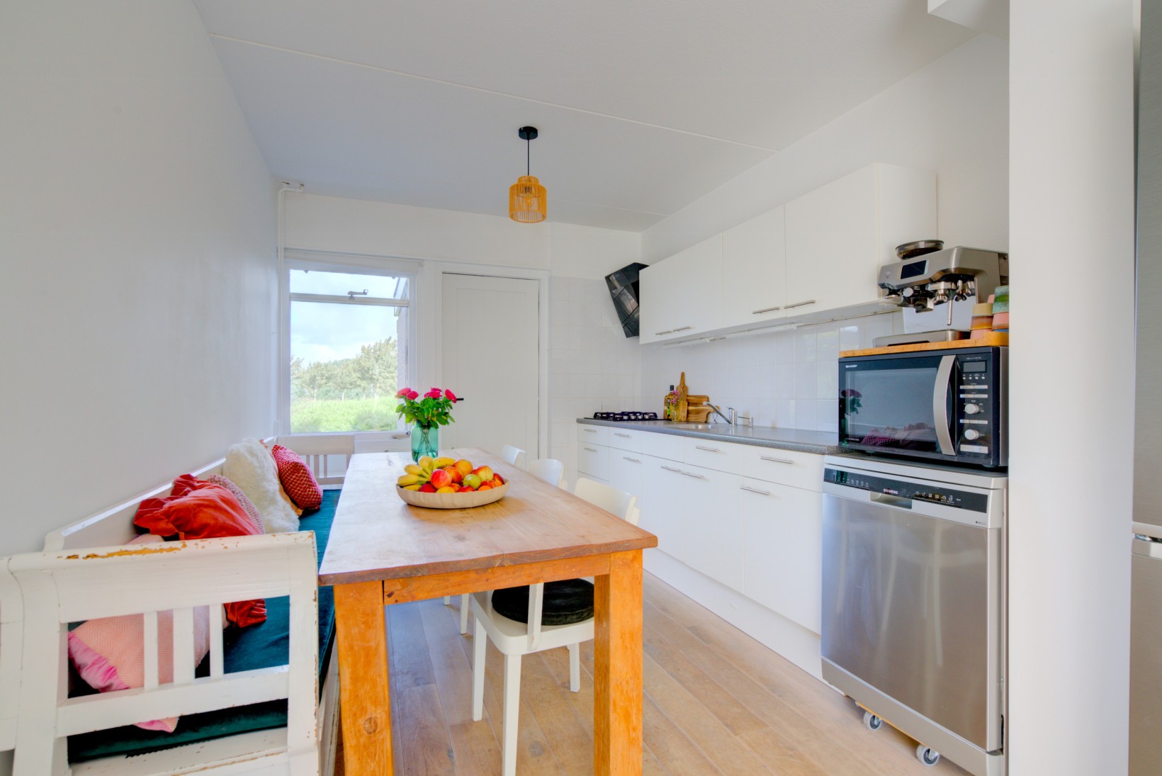 Hoekwoning te koop: Beveland 67, Haarlem