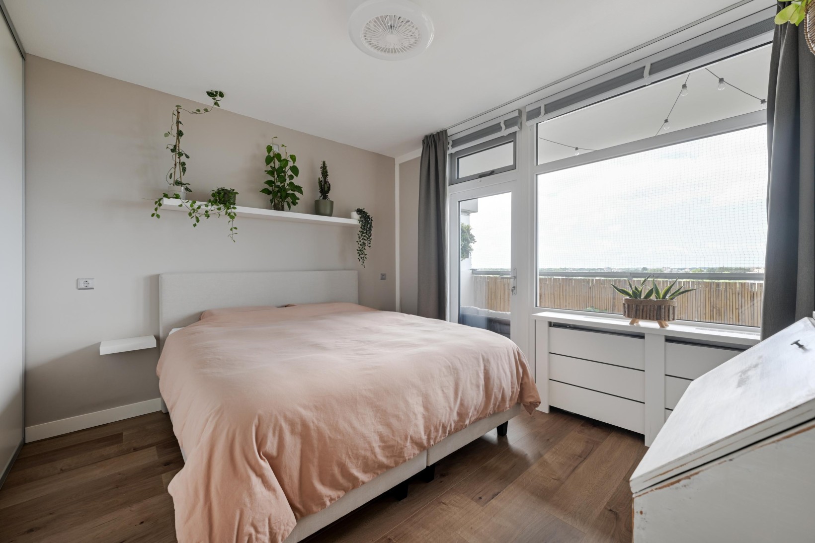 Appartement te koop: Waddenstraat 439, Haarlem