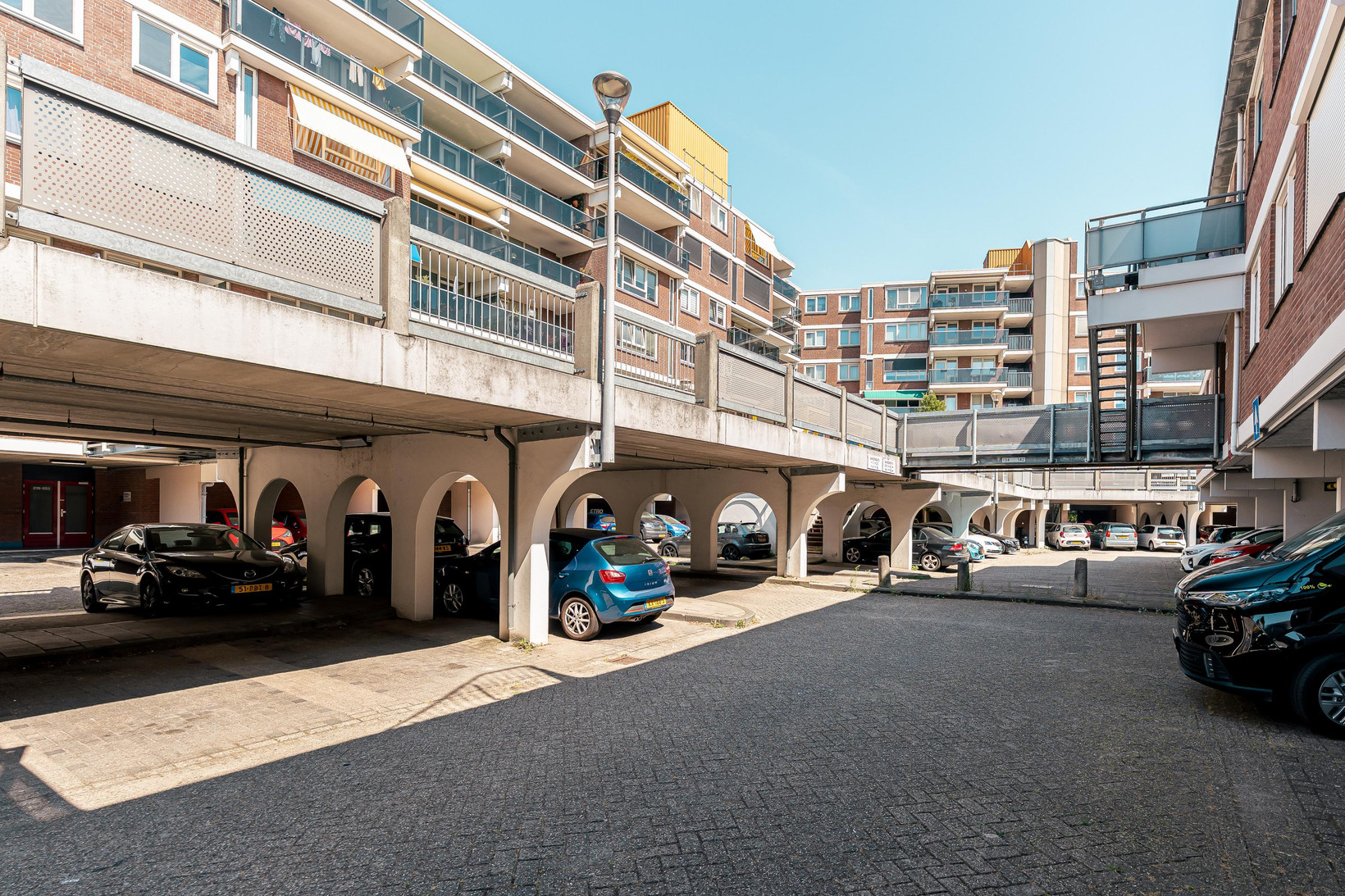 Appartement te koop: Sandenburg 233, Haarlem