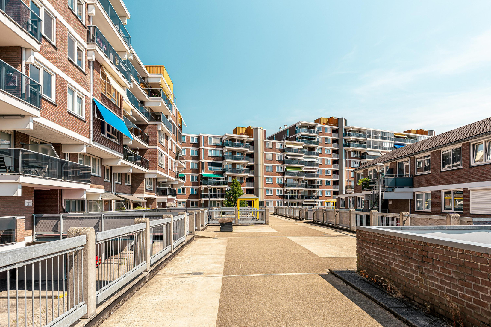 Appartement te koop: Sandenburg 233, Haarlem