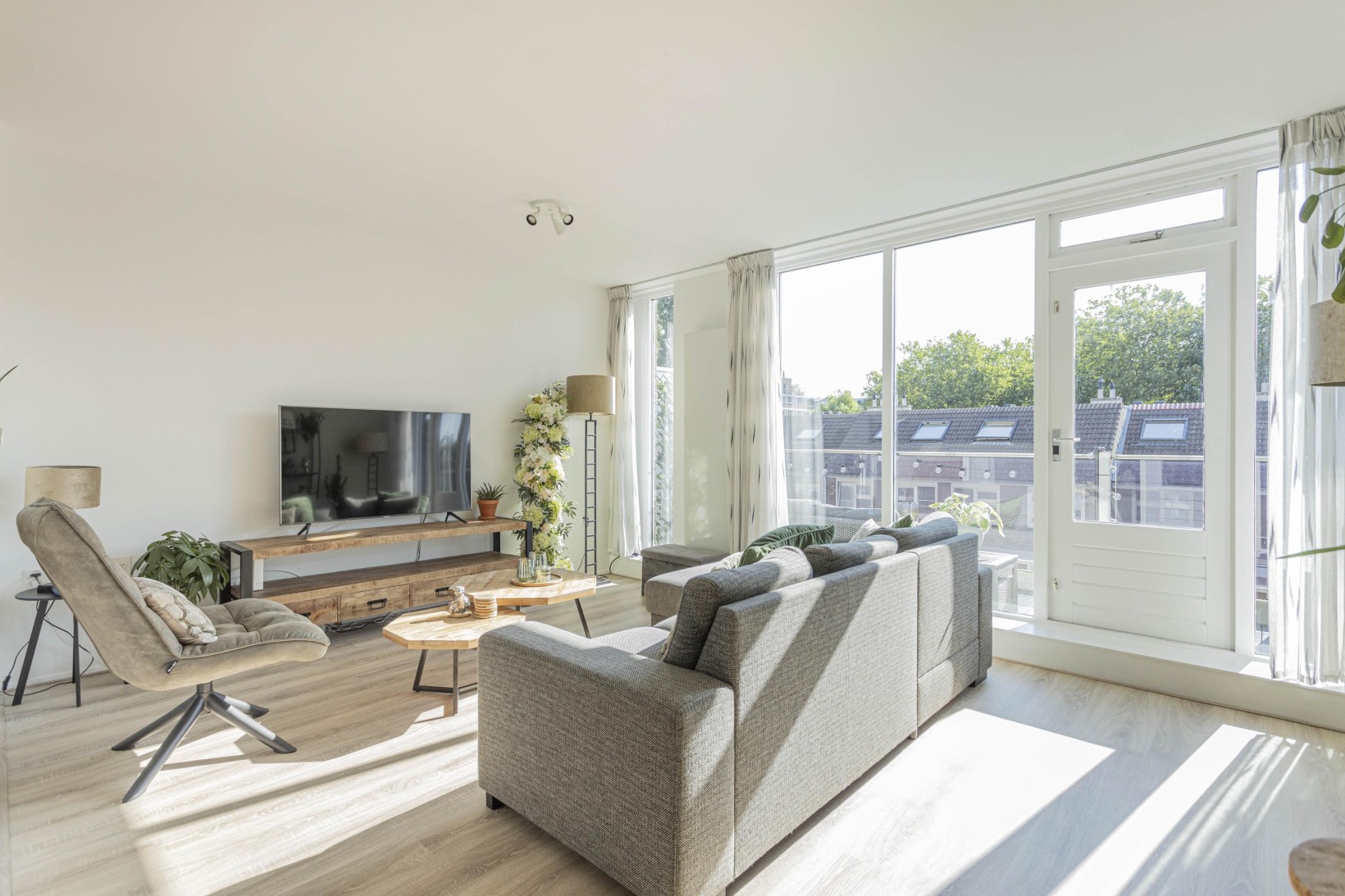 Appartement te koop: Prattenburg 239, Haarlem