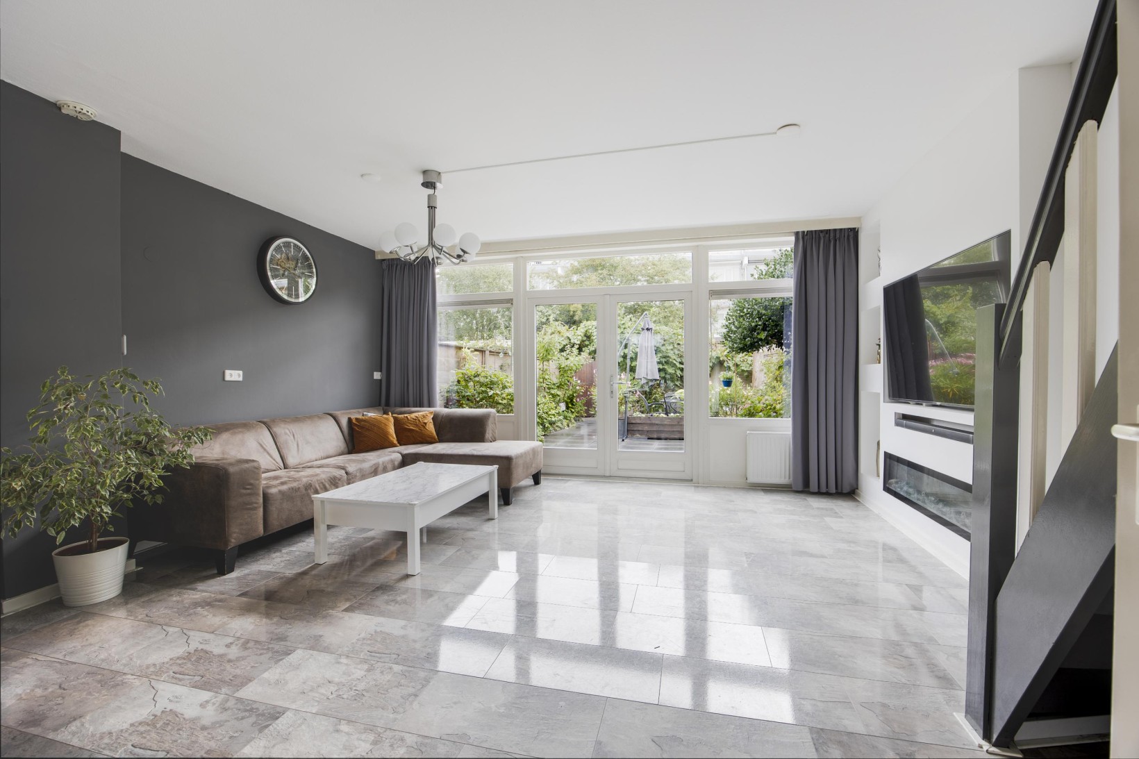 Tussenwoning te koop: Jan van Zutphenstraat 22, Haarlem