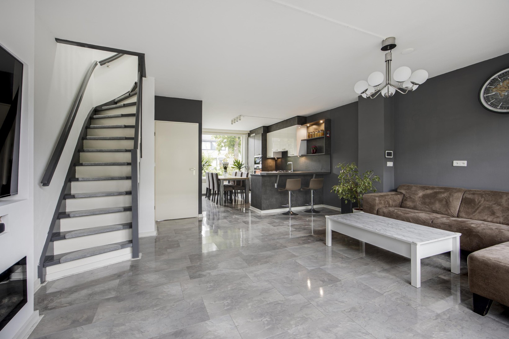 Tussenwoning te koop: Jan van Zutphenstraat 22, Haarlem