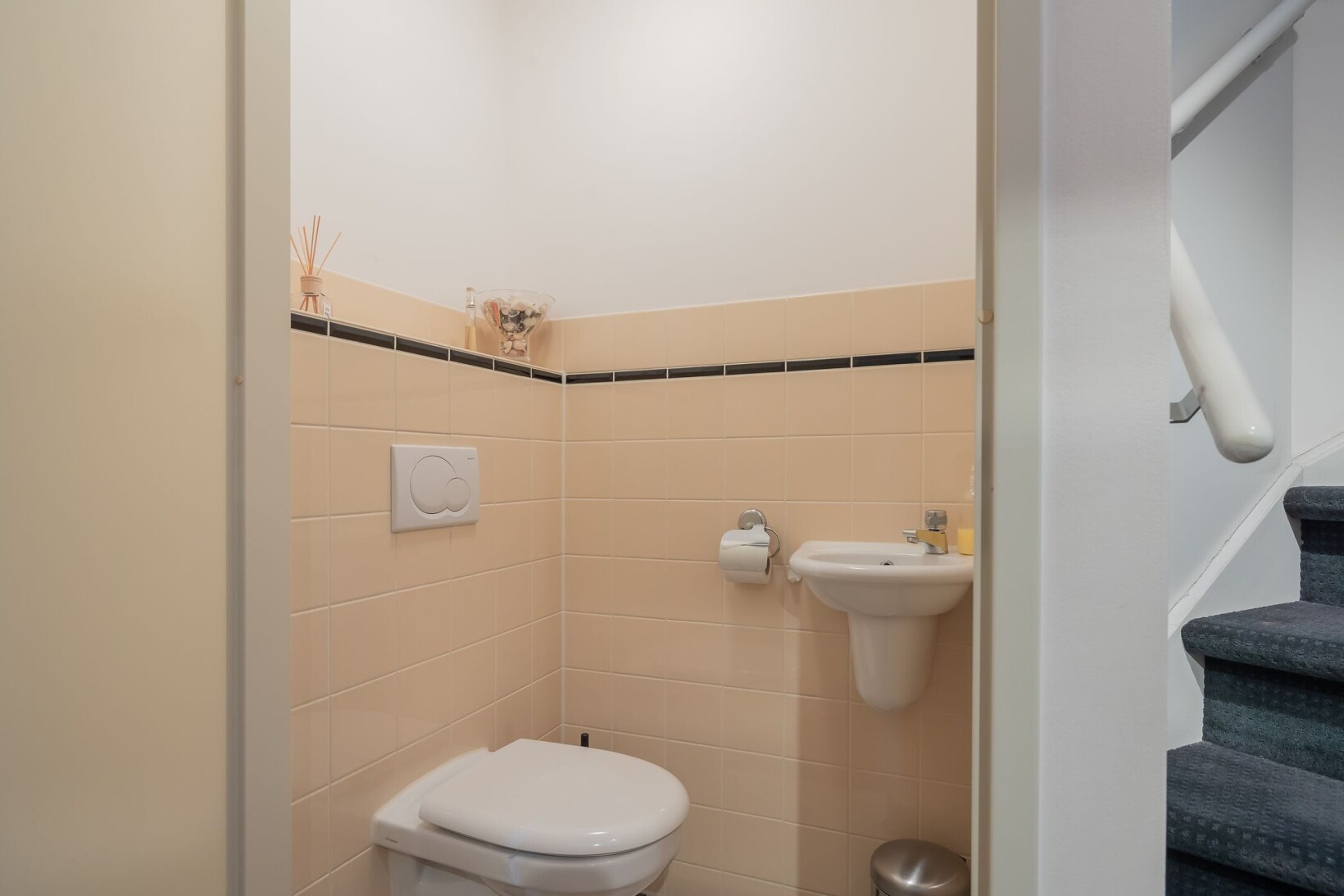 Tussenwoning te koop: Professor Zeemanstraat 53, Zandvoort