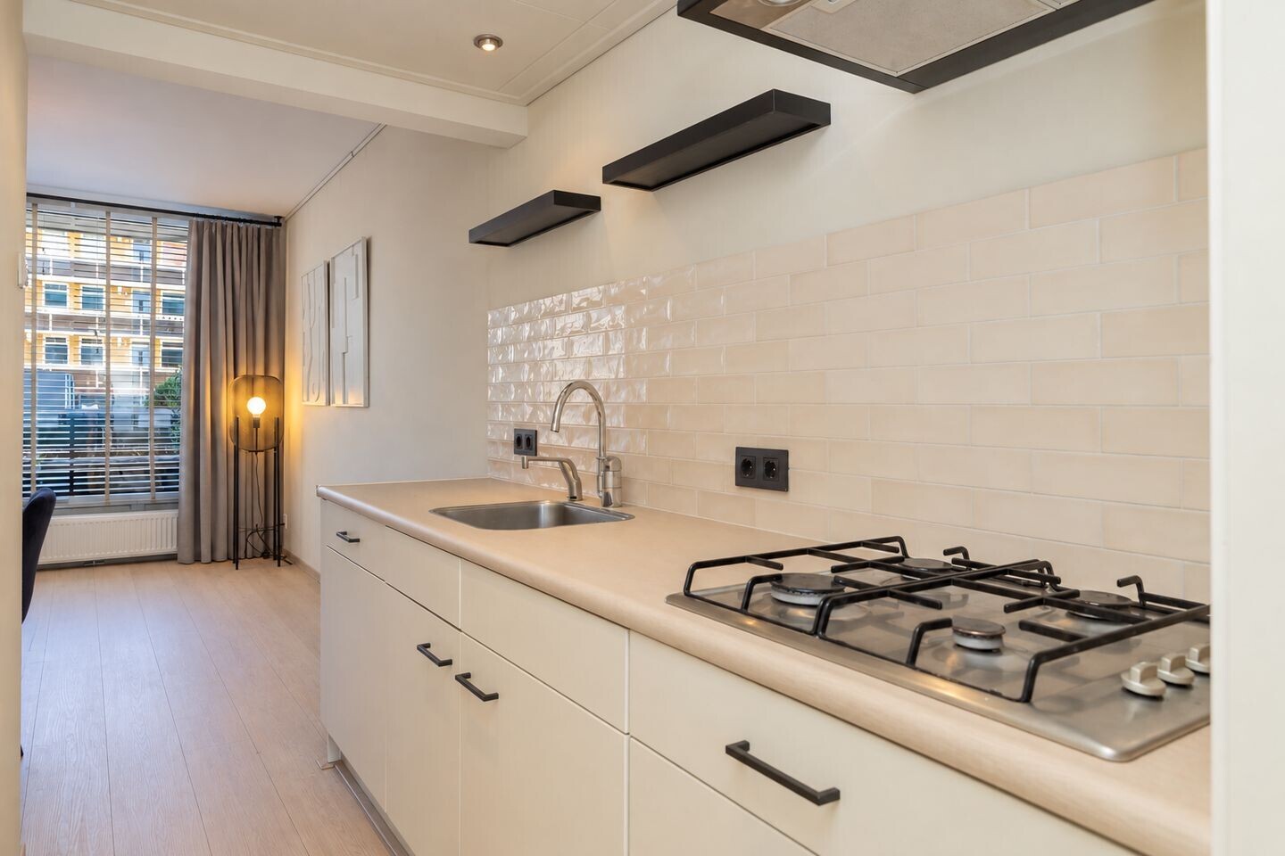 Studio te koop: van Galenstraat 14, Zandvoort