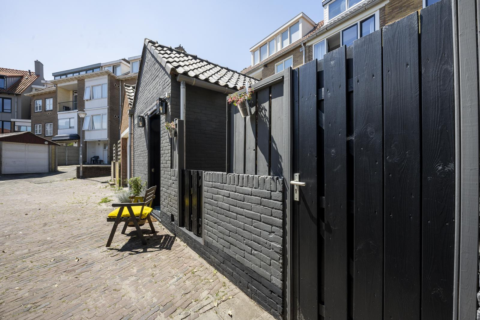 Tussenwoning te koop: Thorbeckestraat 19, Zandvoort