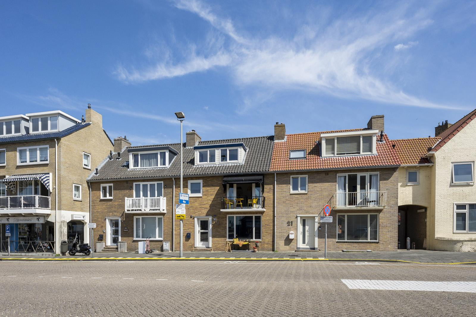 Tussenwoning te koop: Thorbeckestraat 19, Zandvoort