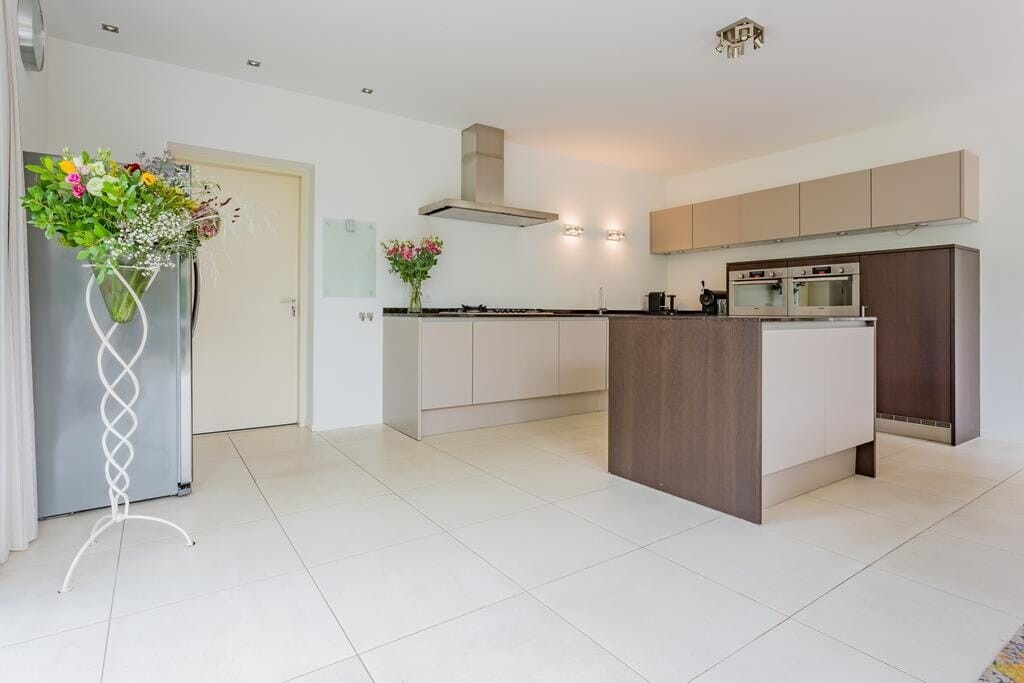Vrijstaande woning te koop: Emmaweg 31, Zandvoort