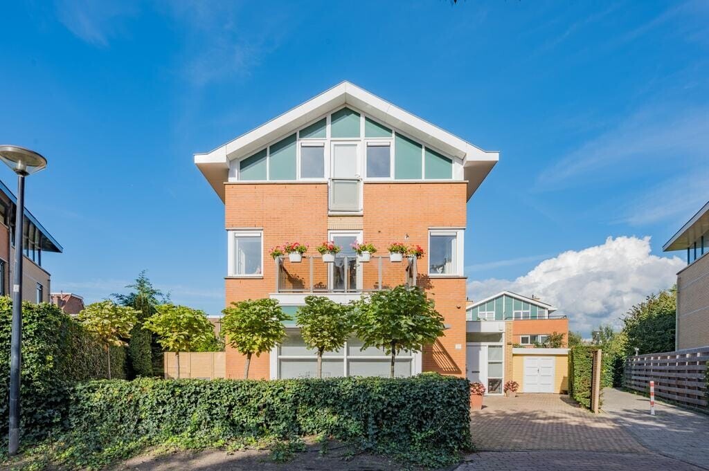 Vrijstaande woning te koop: Emmaweg 31, Zandvoort