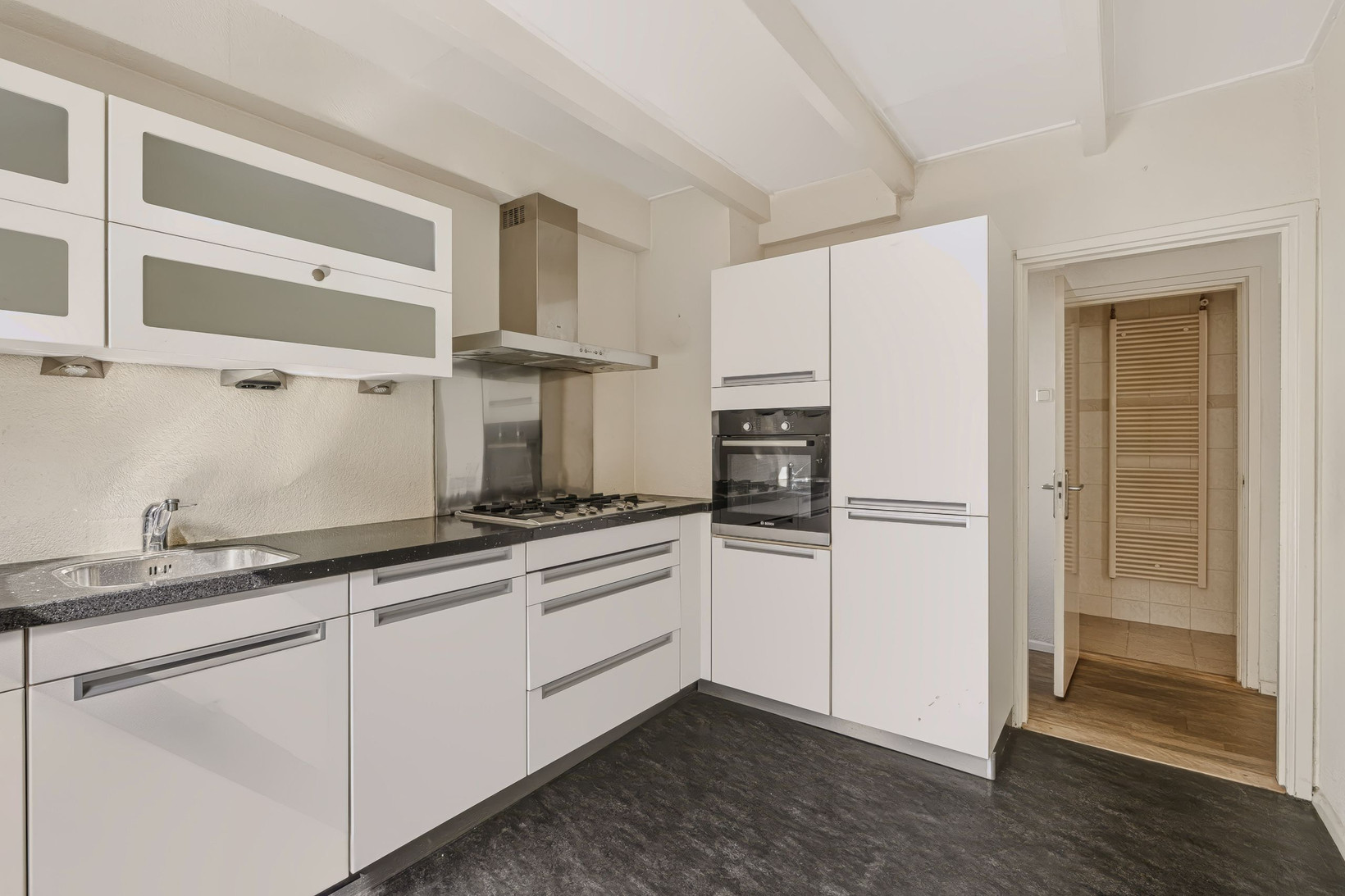 Tussenwoning te koop: Diaconiehuisstraat 25, Zandvoort
