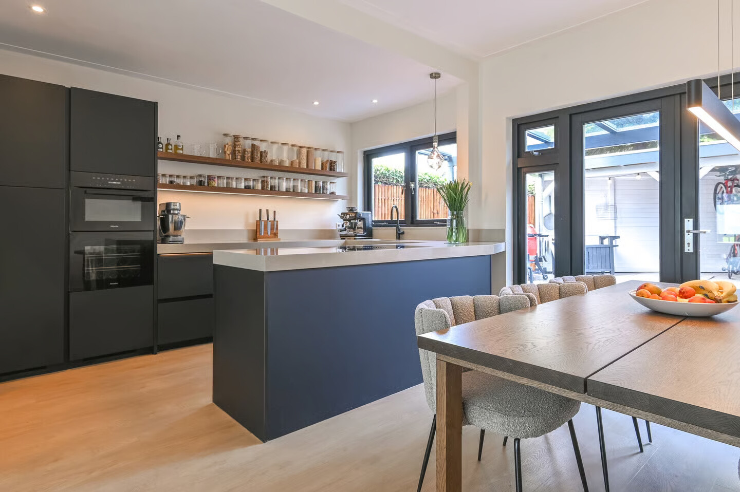 Hoekwoning te koop: Korte Kleverlaan 50, Bloemendaal