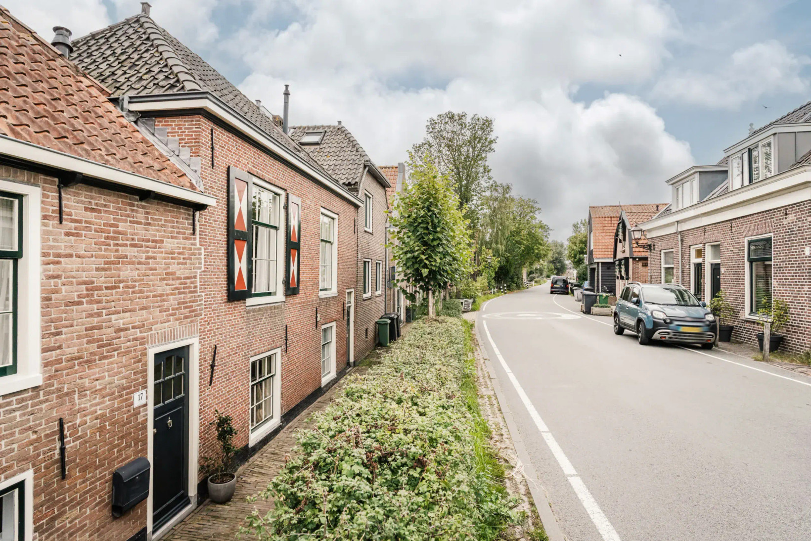 Tussenwoning te koop: IJdijk 17, Spaarndam Gem. Haarlem