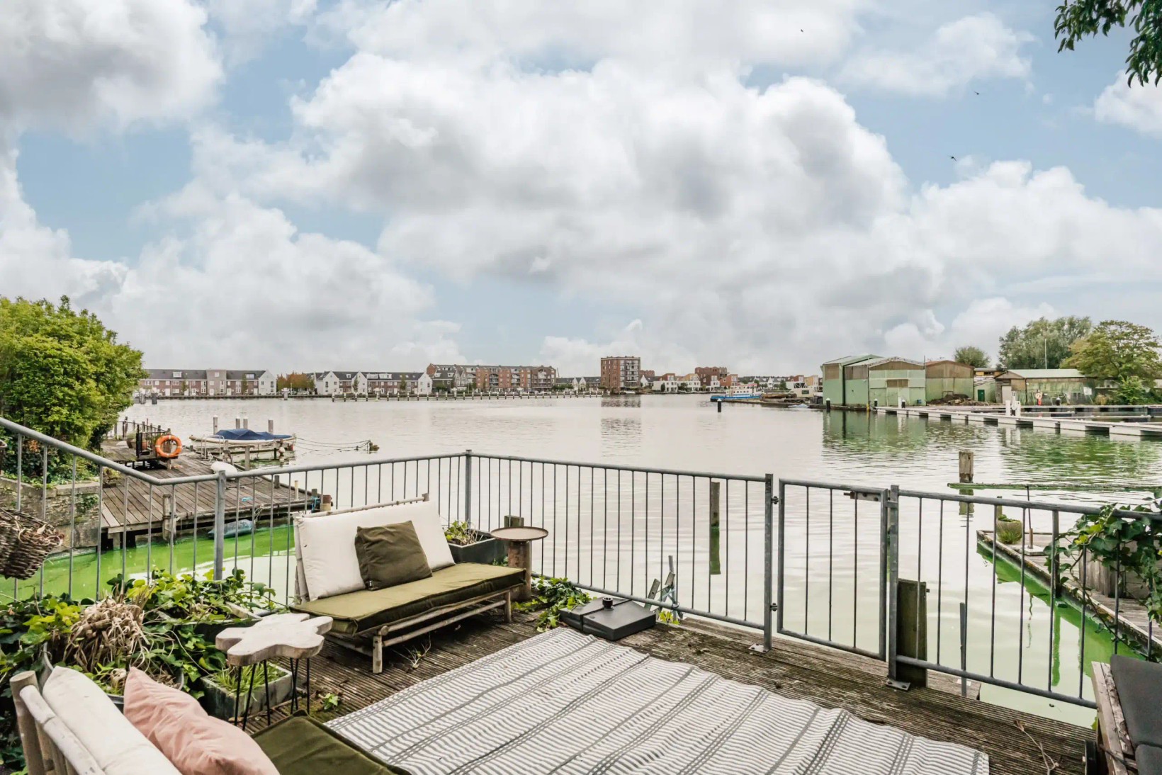 Tussenwoning te koop: IJdijk 17, Spaarndam Gem. Haarlem